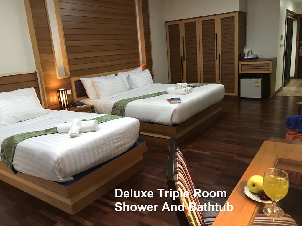 Deluxe Triple Room 2